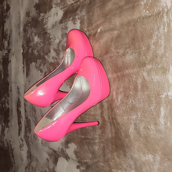 Super Cute Sexy Bright Neon Pink Heels Size 7.5 - Picture 1 of 6